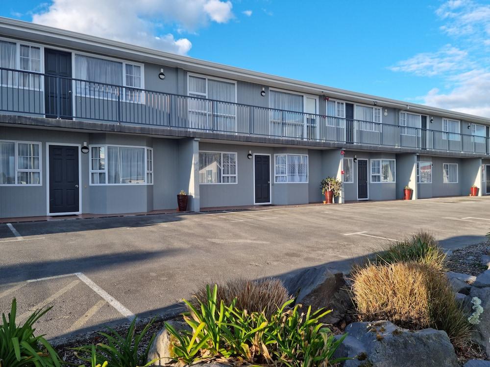 Chevron Motel Taupo Exterior photo